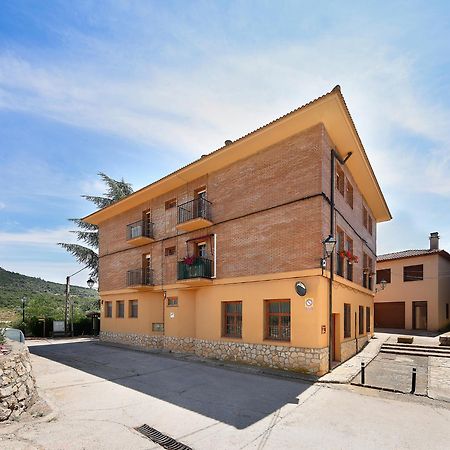 Albergue Sierra De Arbe Naval Luaran gambar