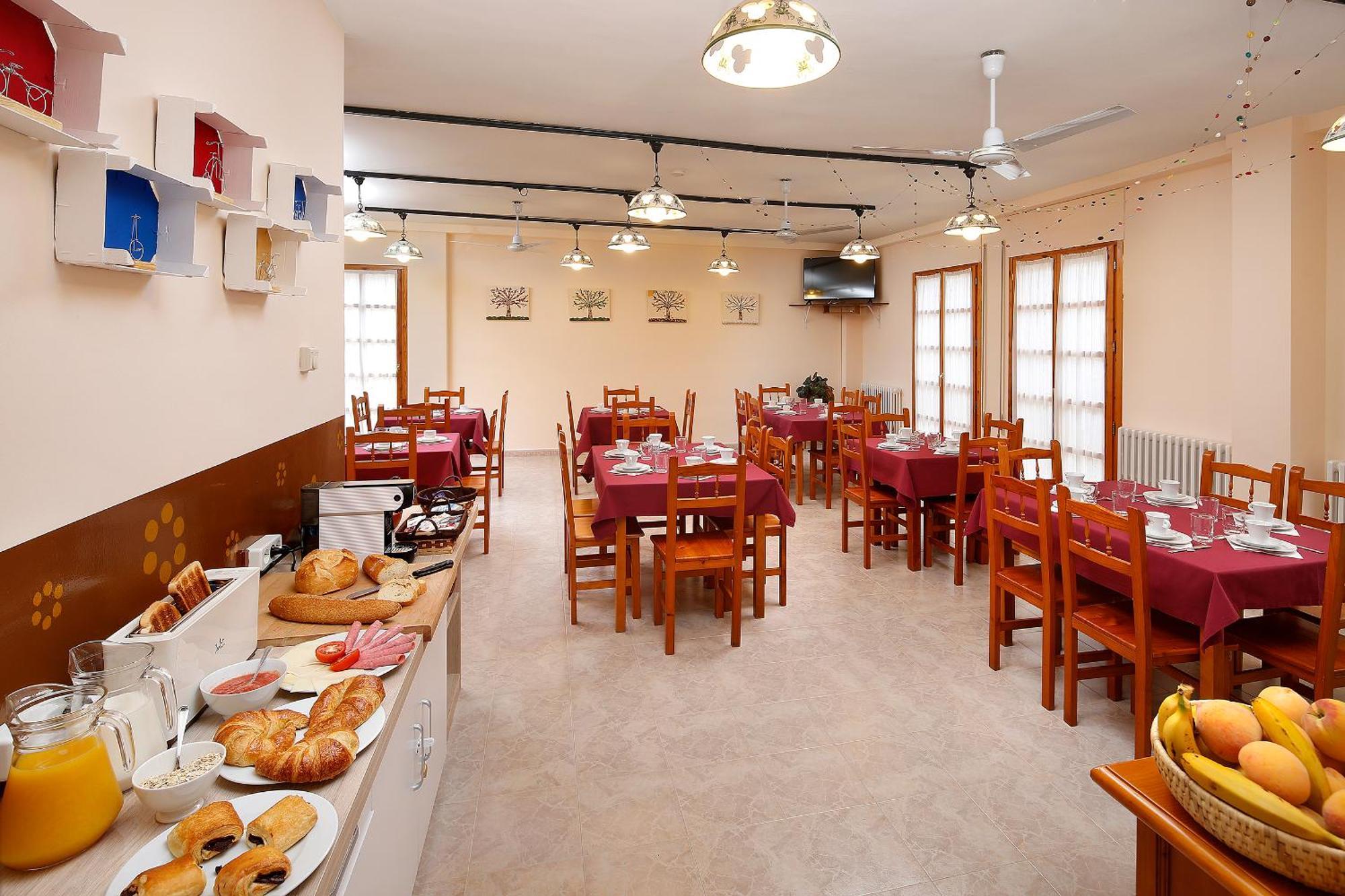 Albergue Sierra De Arbe Naval Luaran gambar